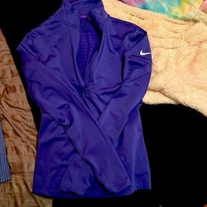 Nike pullover